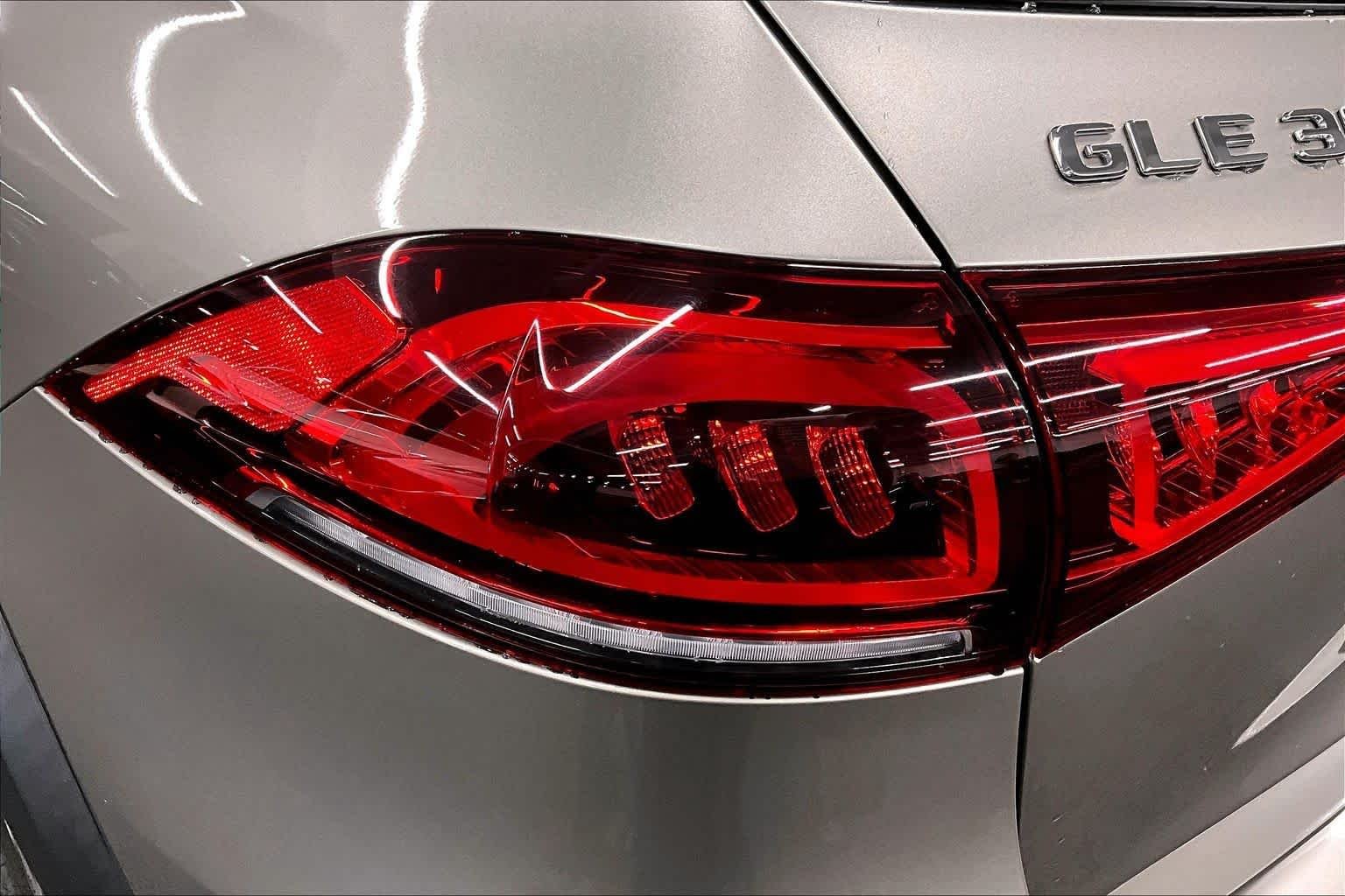 Used 2021 Mojave Silver Metallic Mercedes-Benz GLE 350 image 28