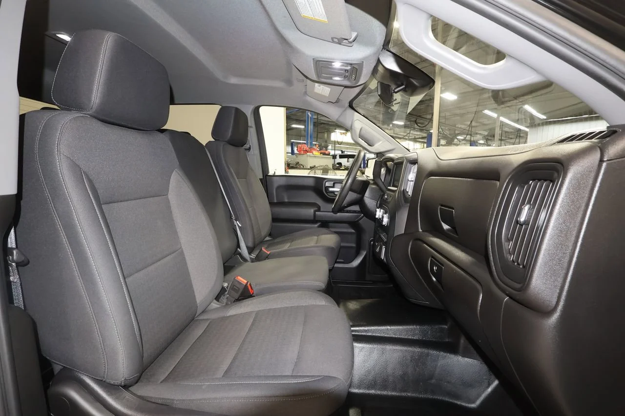 Used 2024 Onyx Black GMC Pro image 26