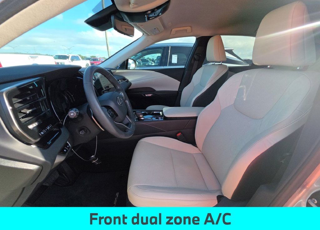 Used 2024 Silver Lexus 350 image 9