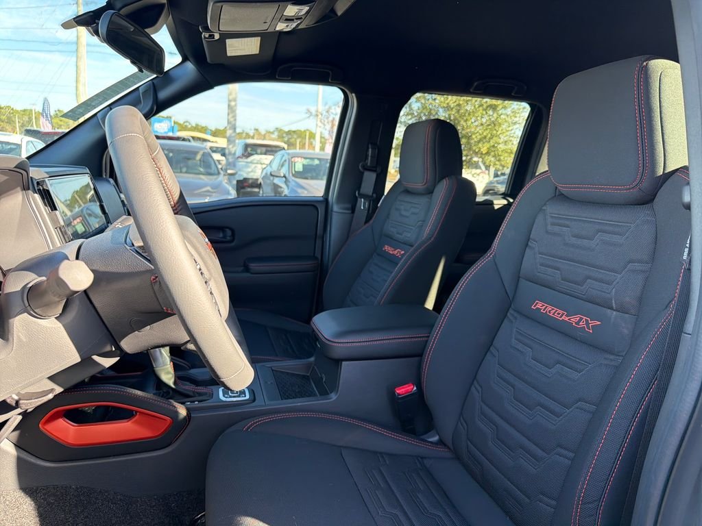 New 2026 Nissan Frontier PRO-4X 4D Crew Cab