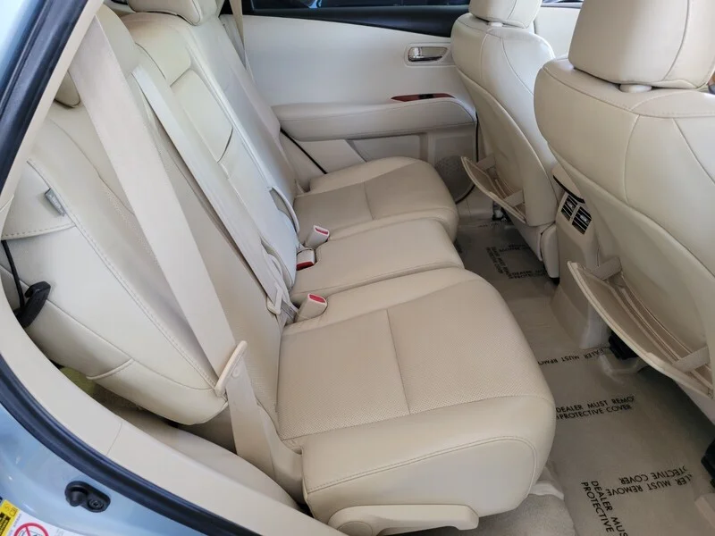 Used 2010 Blue LEXUS FWD 4DR image 14