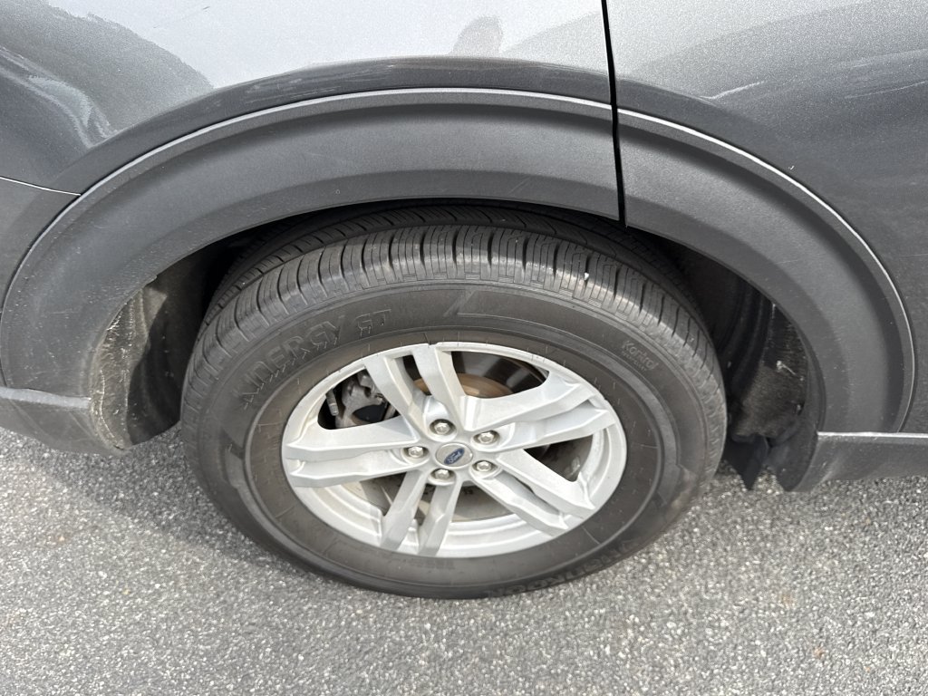 Used 2020 Gray Ford XLT image 12