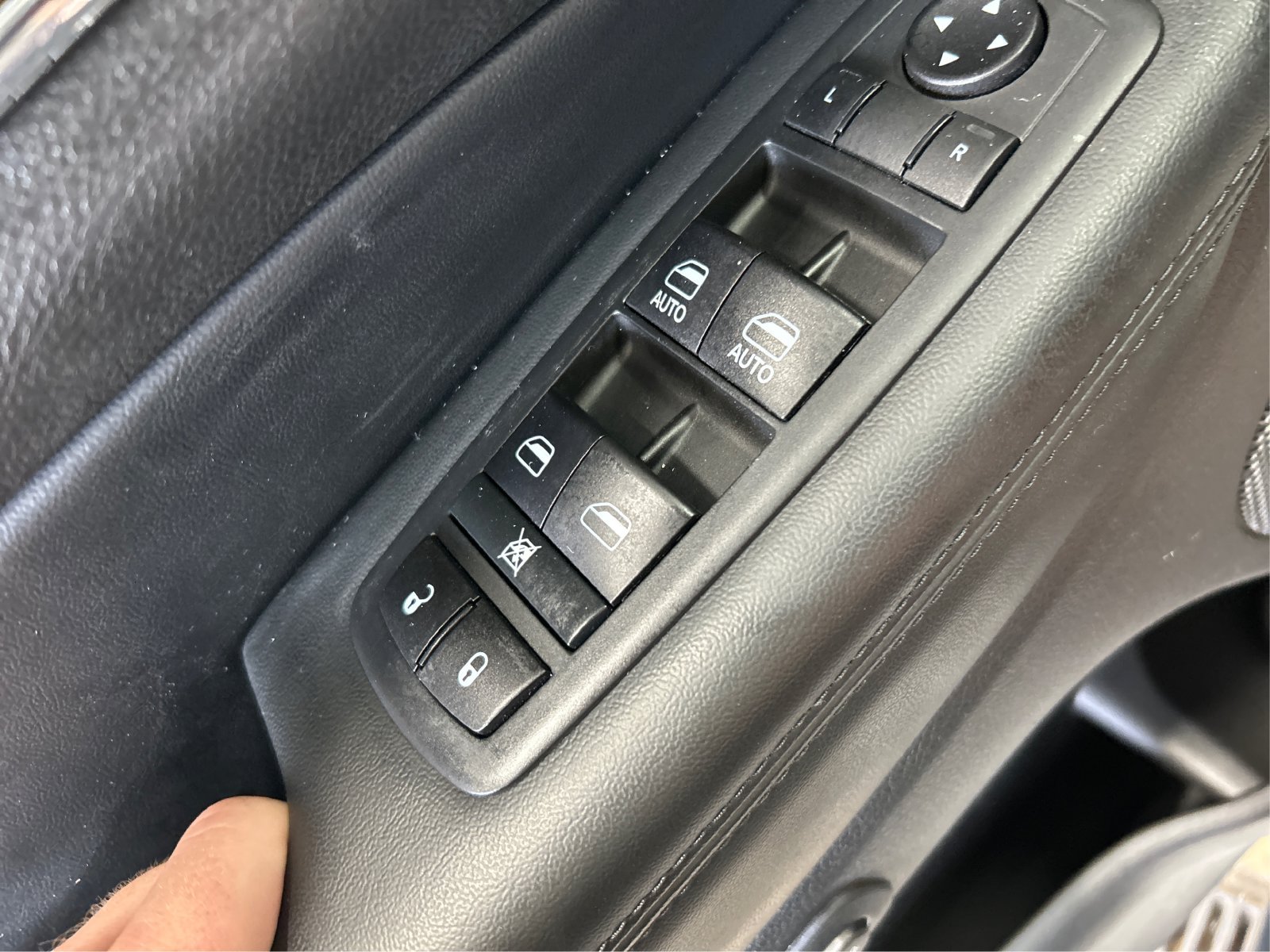 Used 2020 Silver Jeep Limited image 31