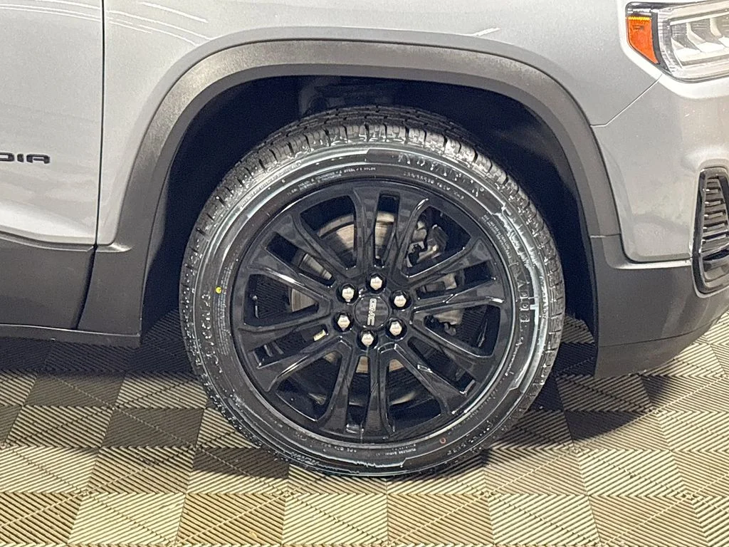 Used 2021 Gray GMC SLE image 22