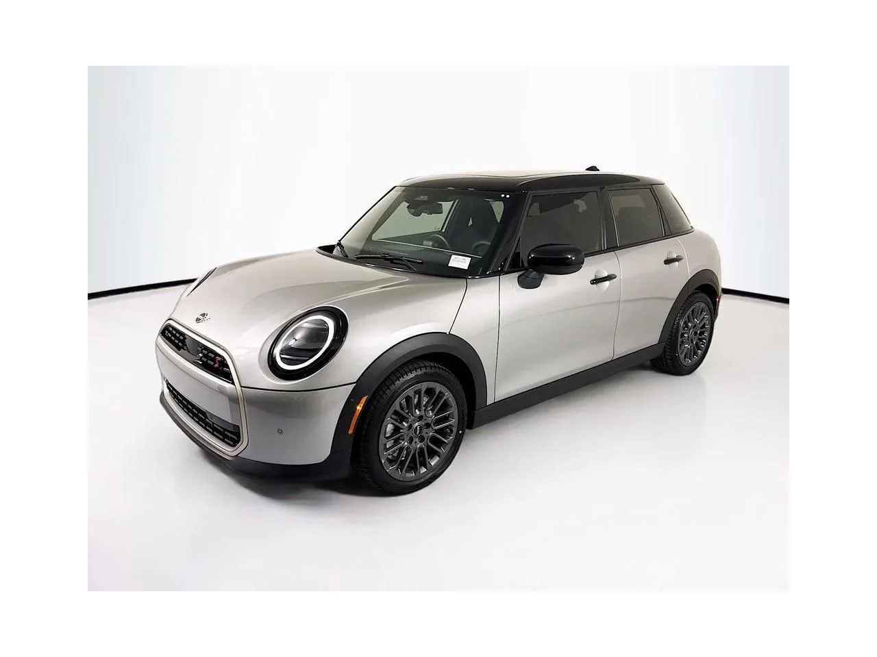 2026 MINI Hardtop Cooper S Signature's photo