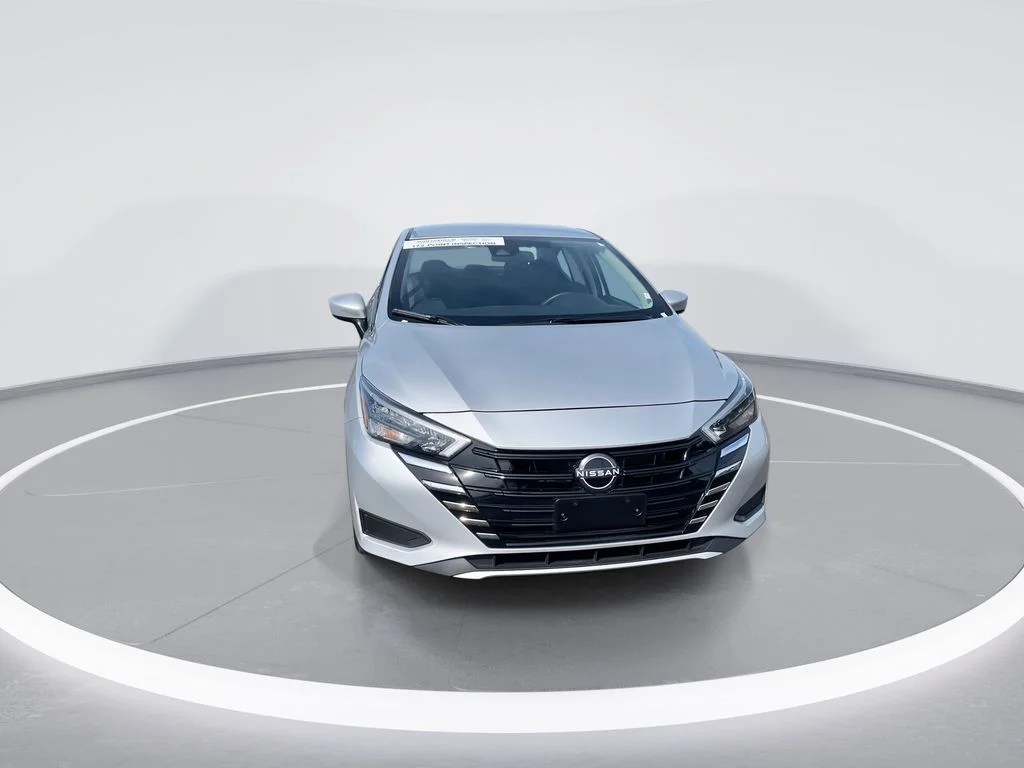 Used 2025 Silver Nissan 1.6 SV image 3