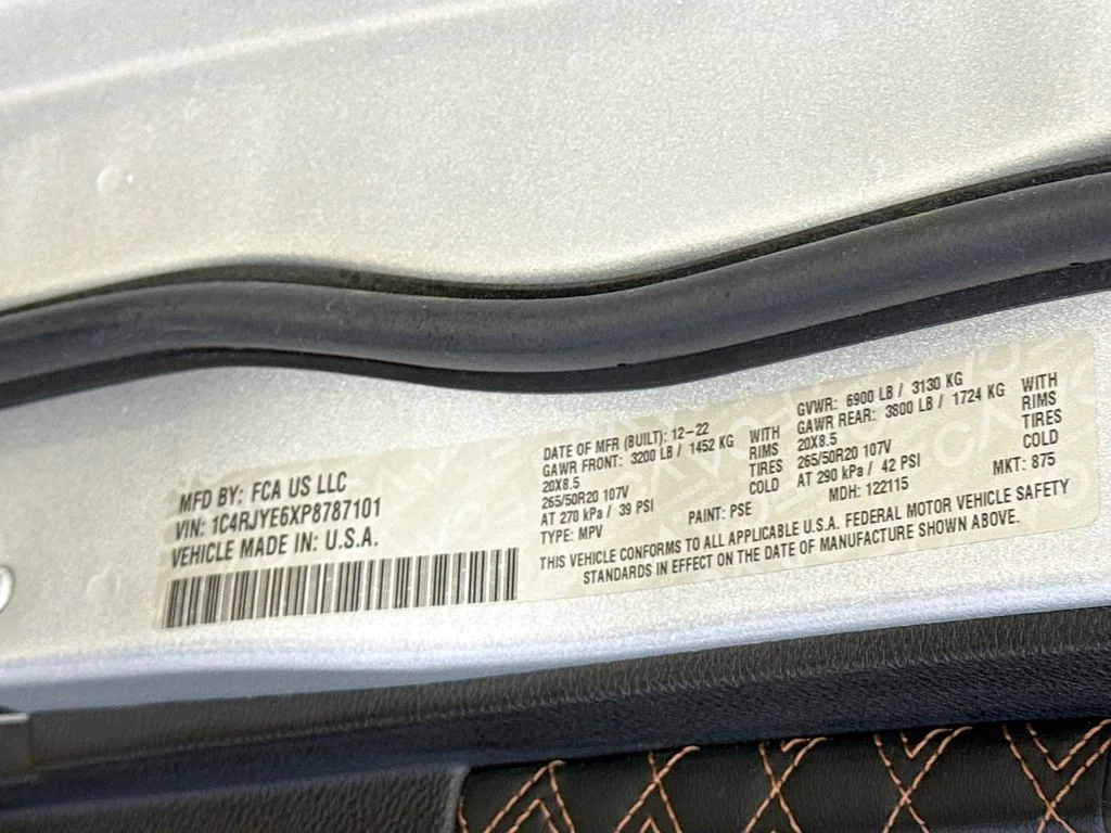 Used 2023 Silver Jeep Summit 4xe image 29