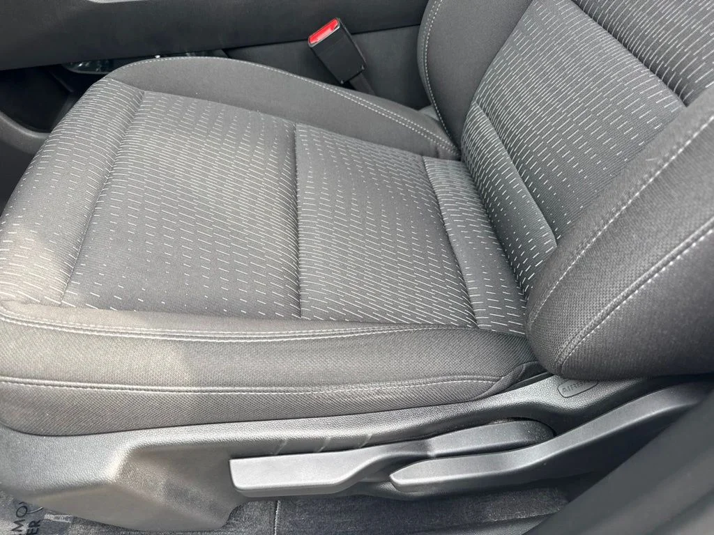 Used 2025 Sterling Gray Metallic Chevrolet LT image 17