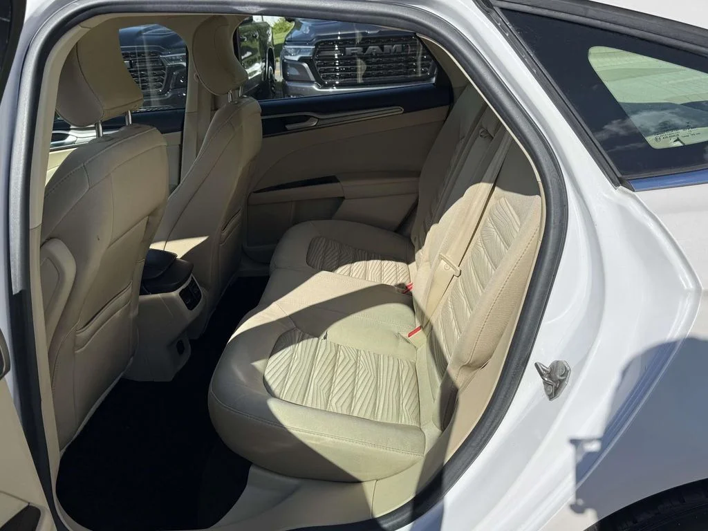 Used 2016 White Ford SE image 13