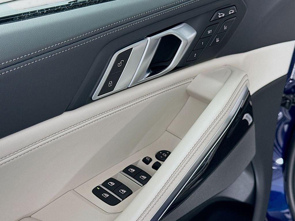 Used 2026 Tanzanite Blue II Metallic BMW xDrive40i image 20