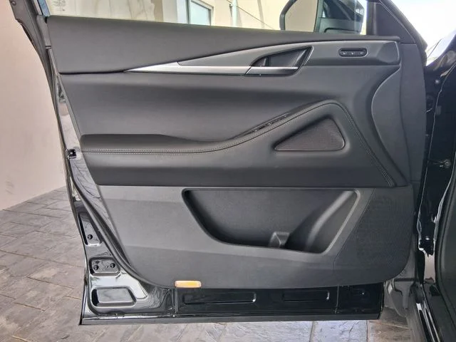 New 2027 BLACK OBSIDIAN INFINITI Pure FWD image 15