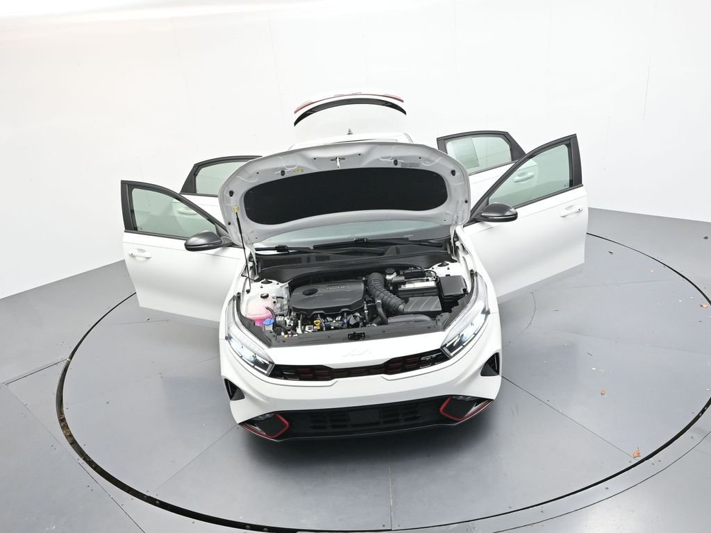 Used 2023 Snow White Pearl Kia GT image 34