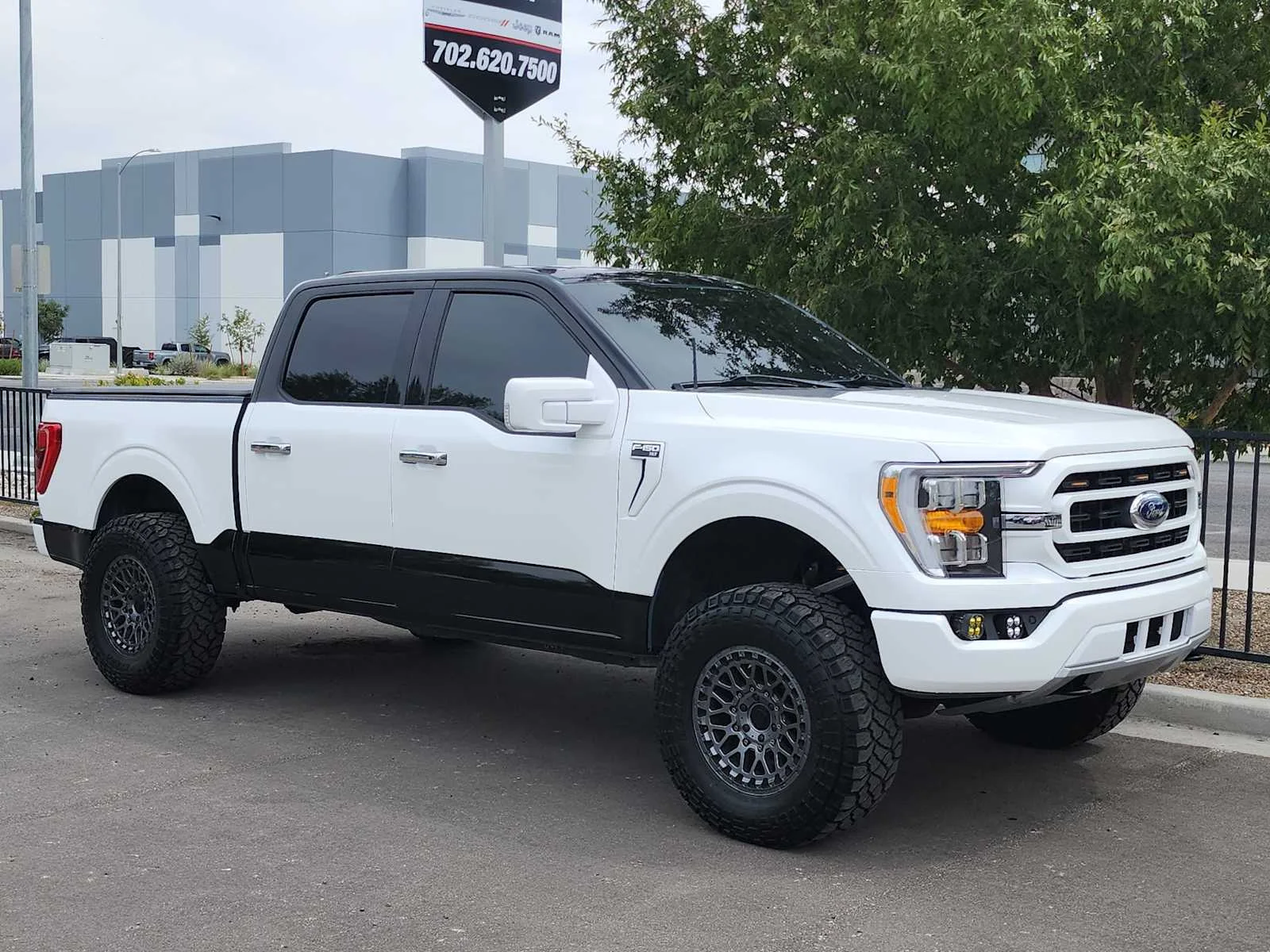 Used 2023 Area 51 Blue Ford XLT image 2