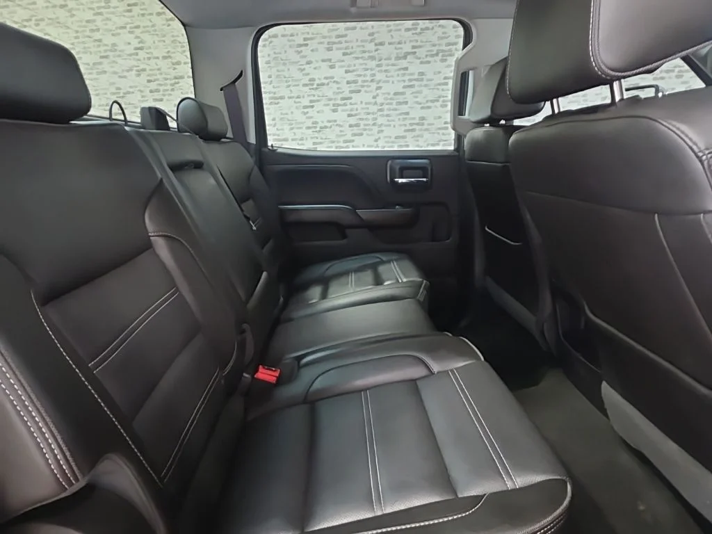 Used 2017 Onyx Black GMC Denali image 13