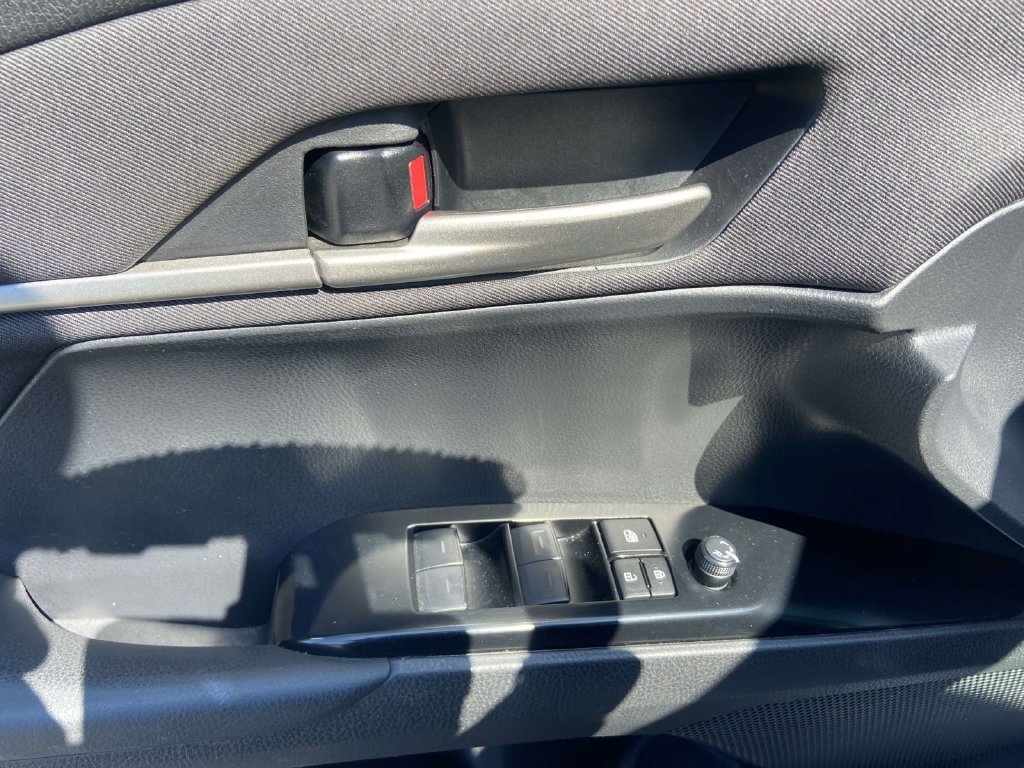 2025 Toyota Camry LE - Photo 13
