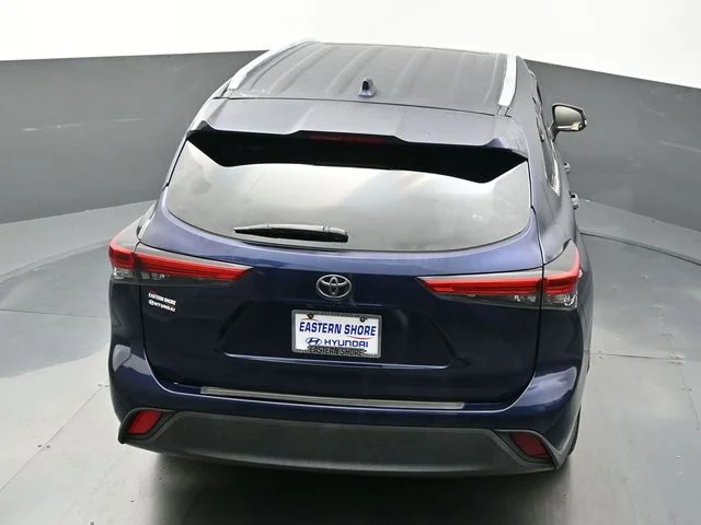 Used 2021  Toyota XLE image 44