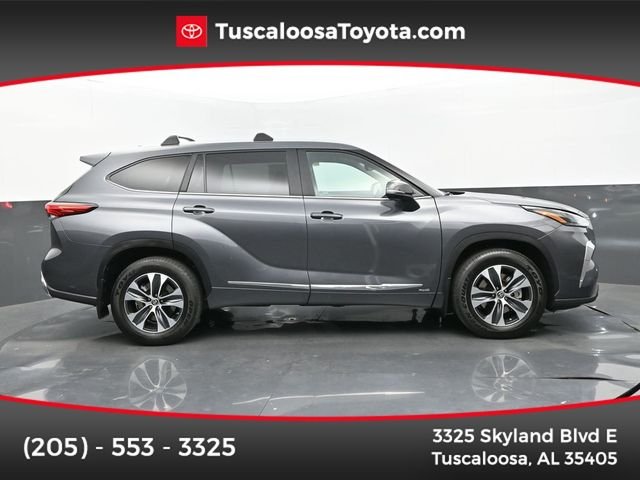 2023 Toyota Highlander Hybrid XLE AWD's photo