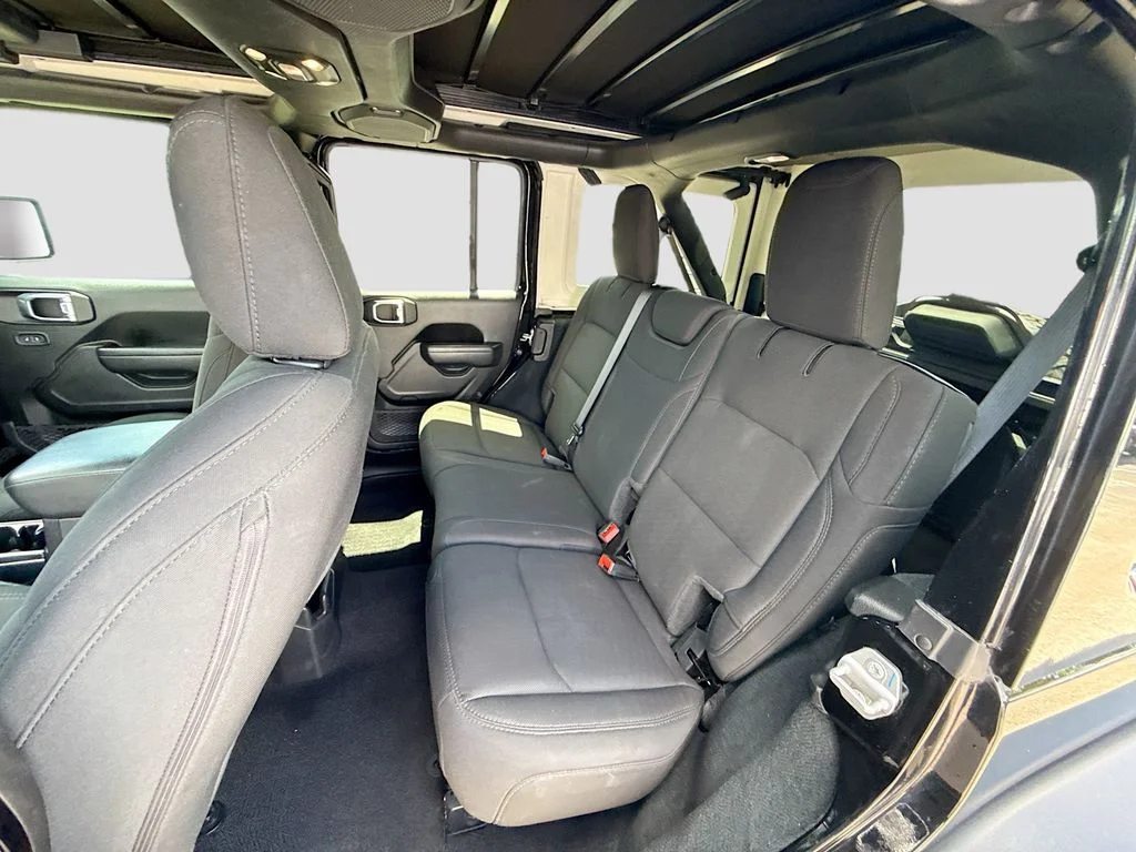 Used 2022 Black Jeep Unlimited Sport S image 27