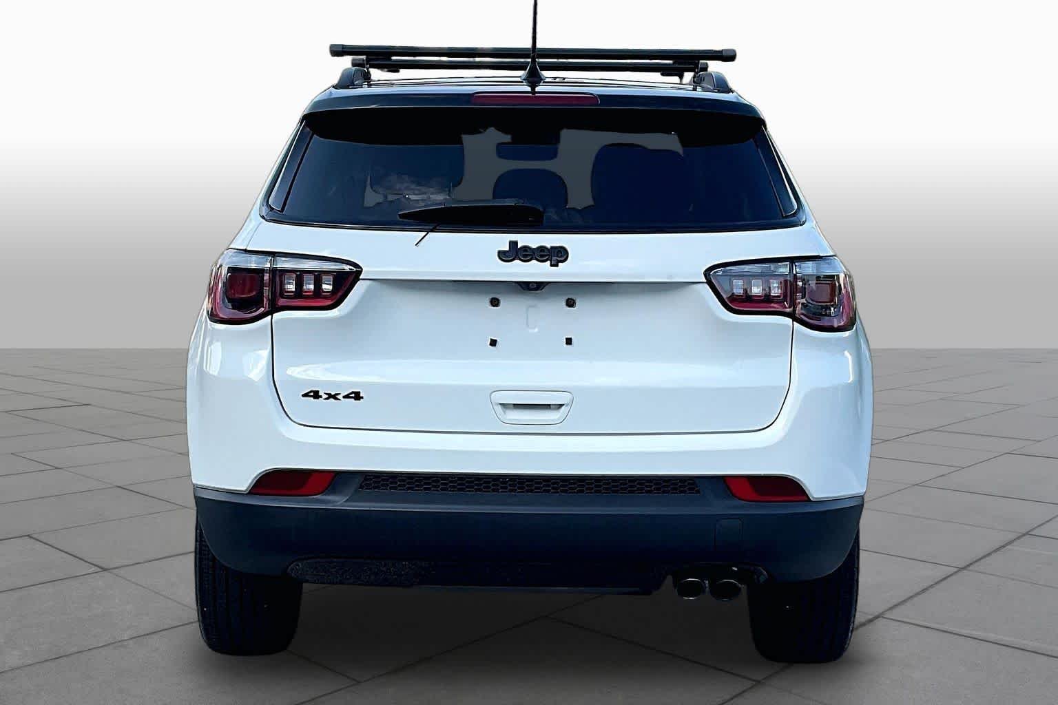 Used 2019 White Clearcoat Jeep Latitude image 5