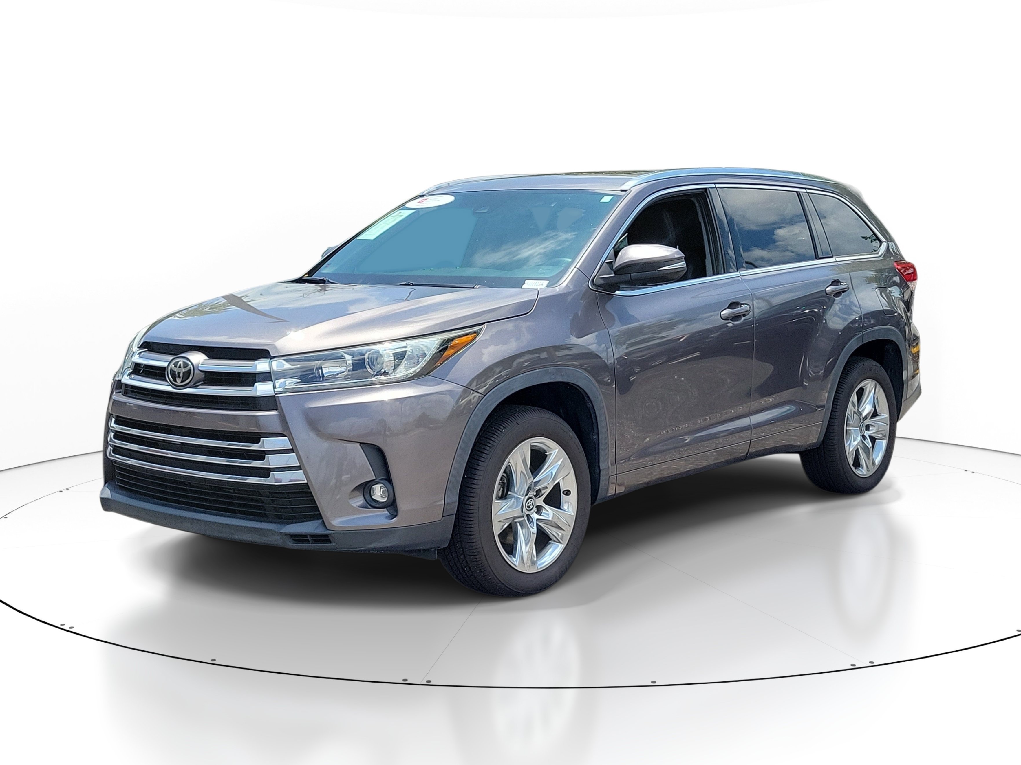 Used 2019 Predawn Gray Mica Toyota Limited image 3
