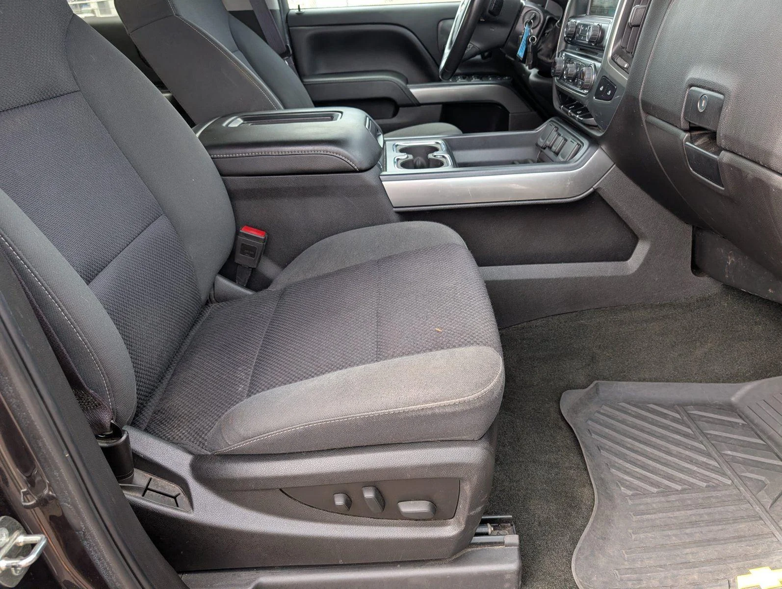 Used 2016 TUNGSTEN METALLIC Chevrolet LT image 39