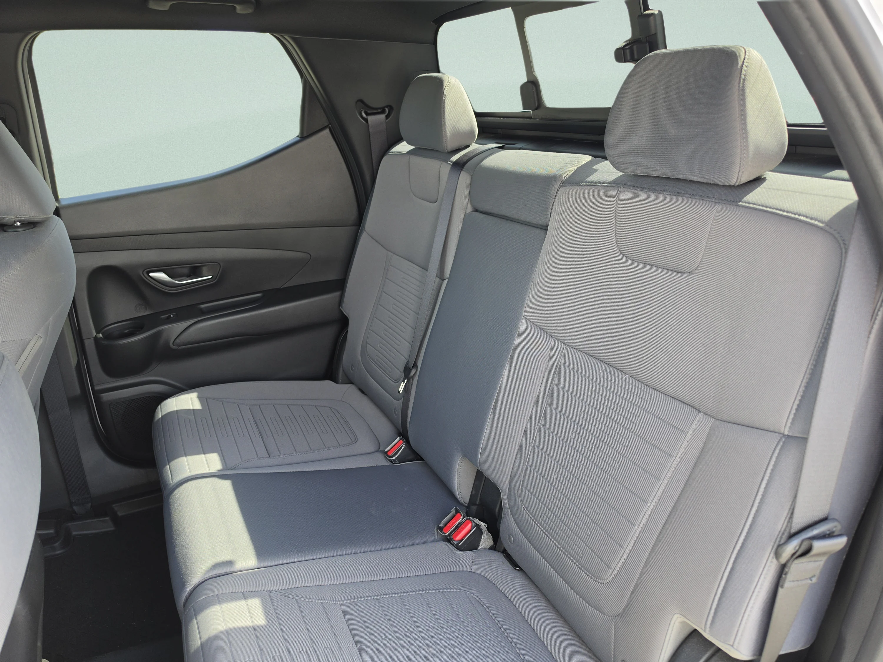 Used 2022 Ice White Hyundai SEL image 21