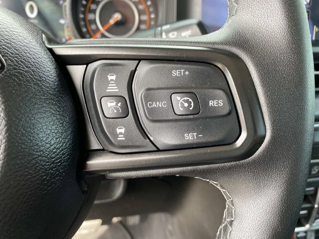 Certified Used 2026 Gray Jeep Mojave image 19