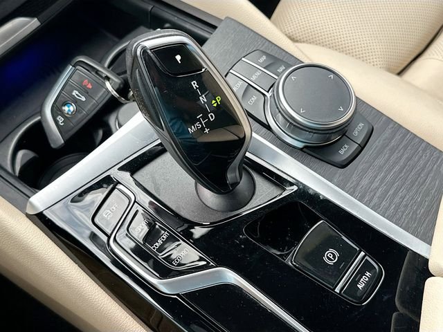 Used 2022 Gray BMW 530i image 17