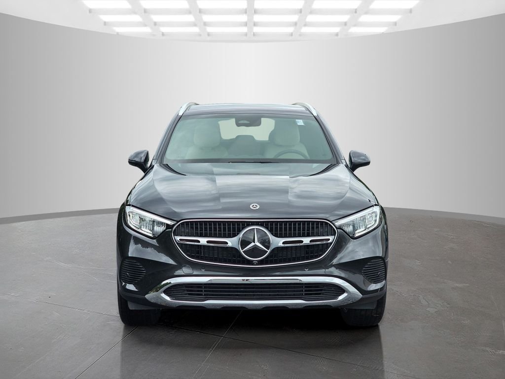 New 2026 Graphite Grey Metallic Mercedes-Benz GLC 300 image 2