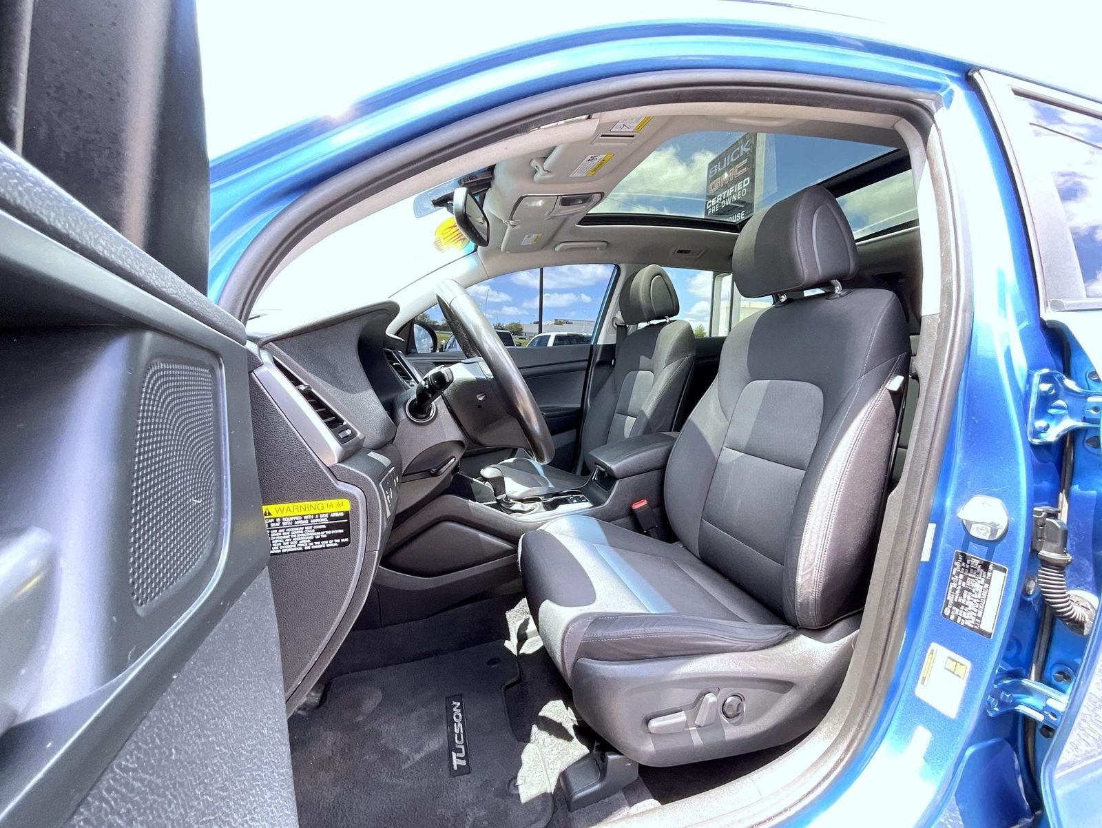 Used 2018 Blue Hyundai Value image 10