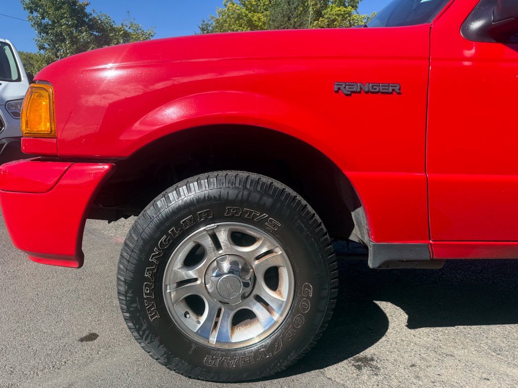 Used 2004  Ford  image 10