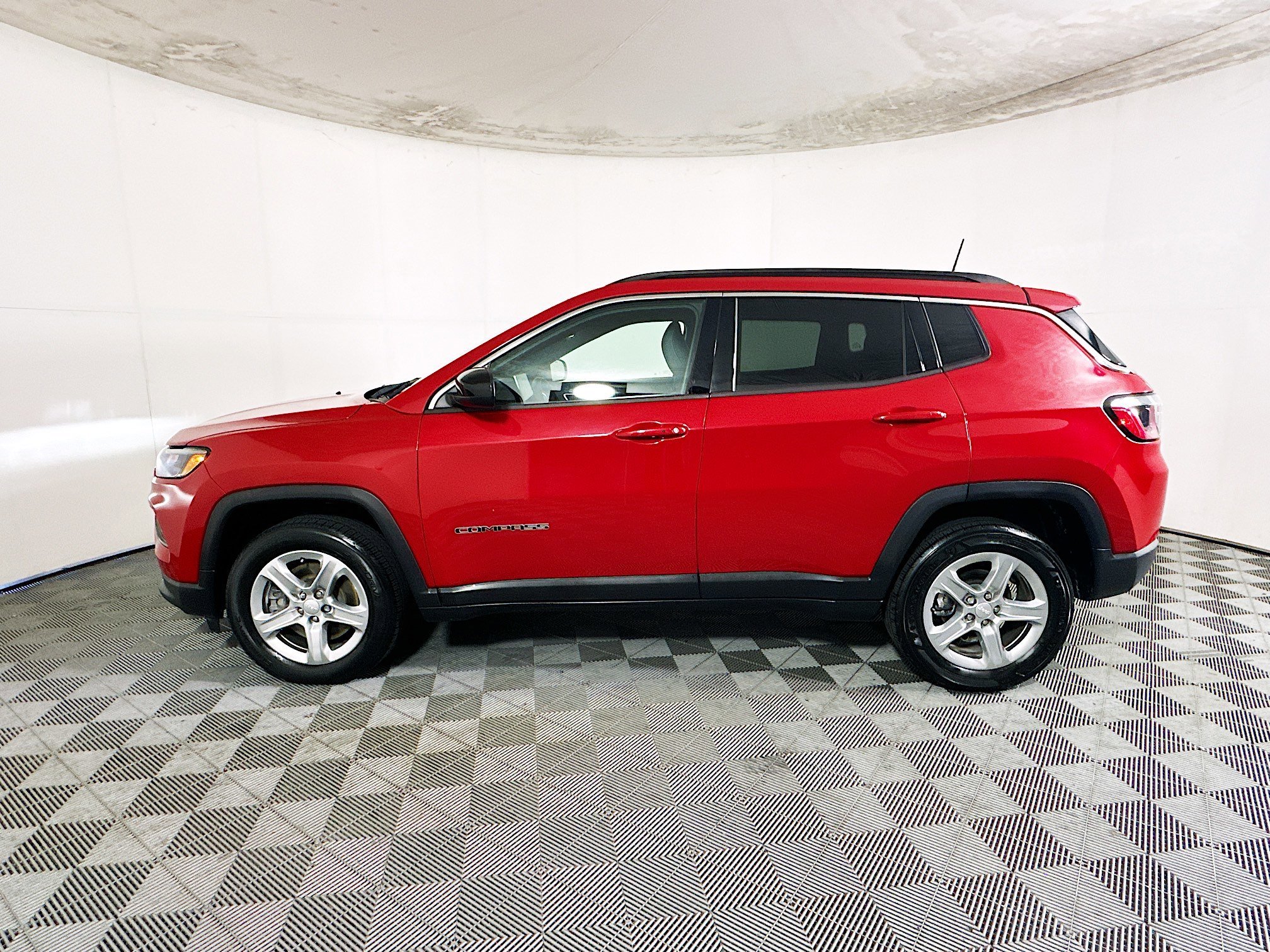 2023 Jeep Compass thumbnail 8
