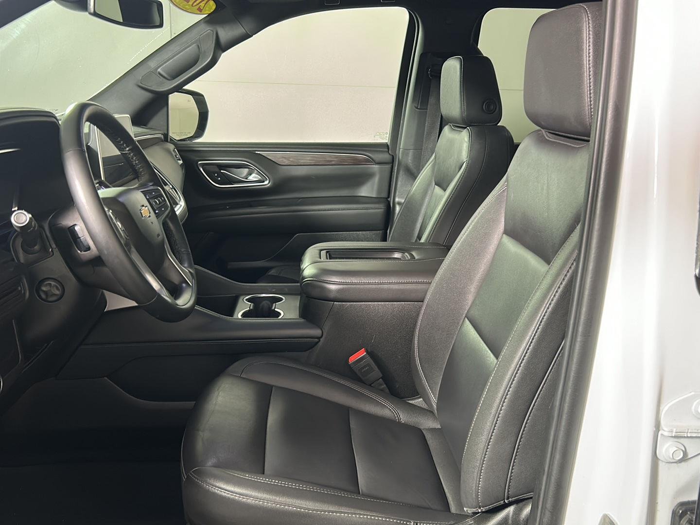 Used 2024 Summit White Chevrolet LT image 14