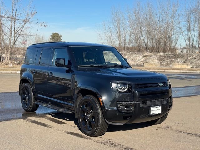 Certified Used 2023 Black Land Rover X-Dynamic SE image 7