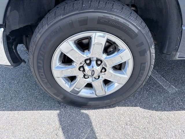 Used 2013 Blue Ford XLT image 9