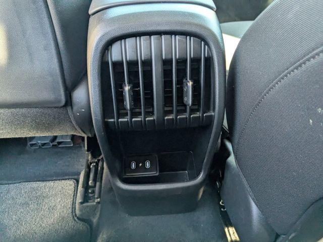 2025 Hyundai Kona SEL - Photo 12