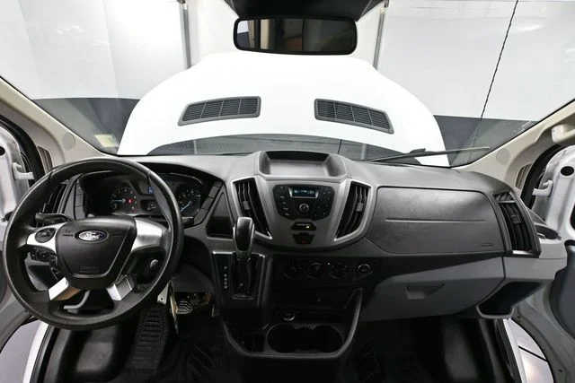 2016 Ford Transit Base - Photo 22