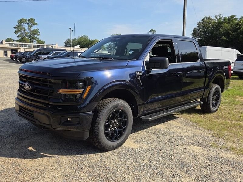 New 2026 Antimatter Blue Metallic Ford XLT image 3