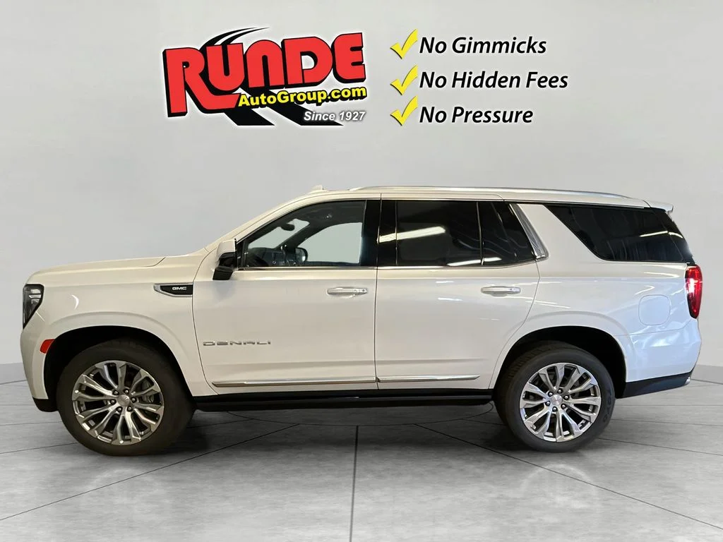 Used 2022 White Frost Tri-Coat GMC Denali image 3