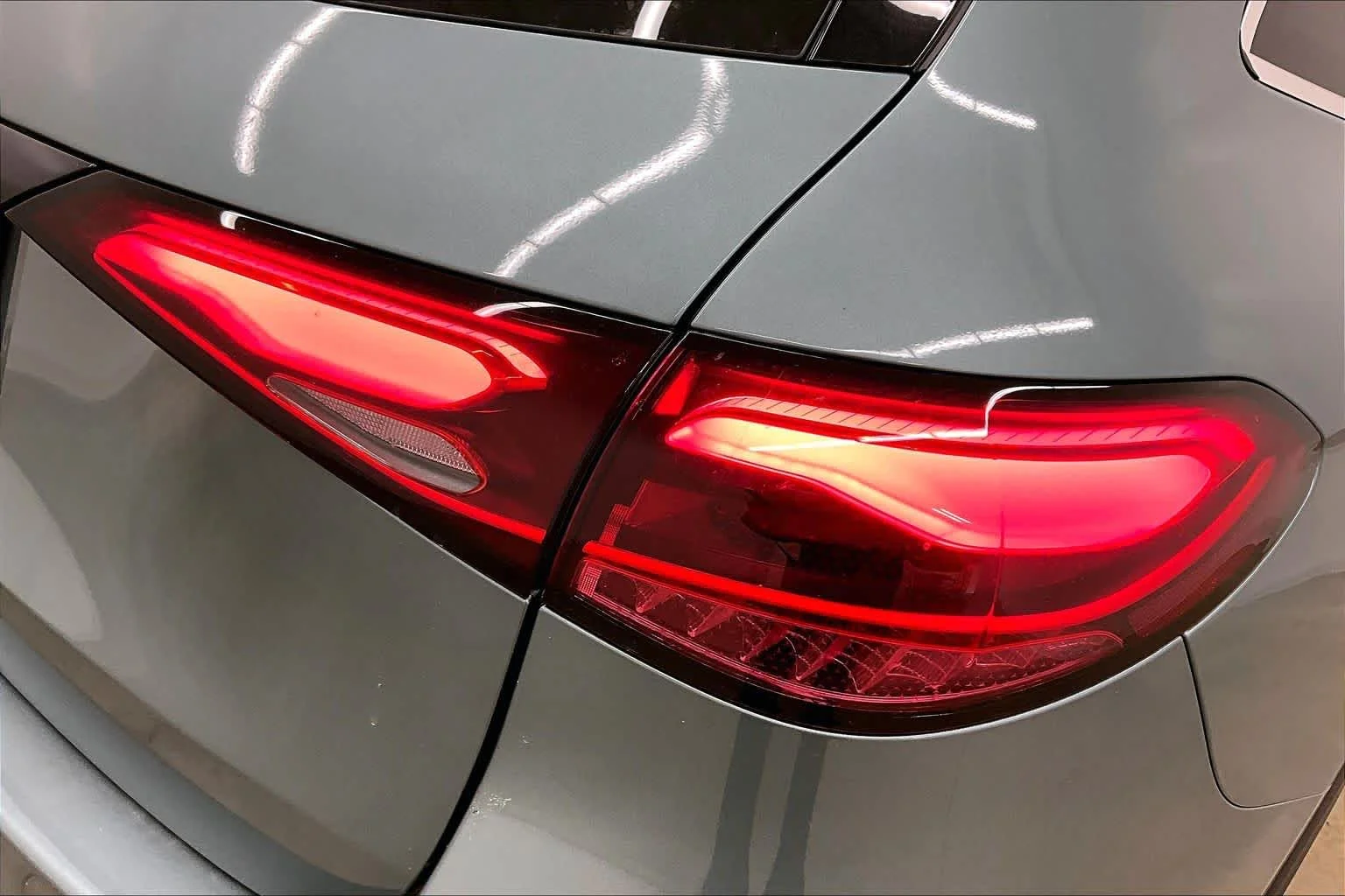 New 2026 Verde Silver Metallic Mercedes-Benz GLC 300 image 14