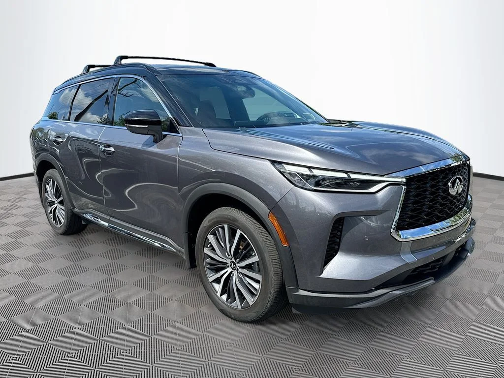 Certified Used 2023 Gray INFINITI Autograph image 4