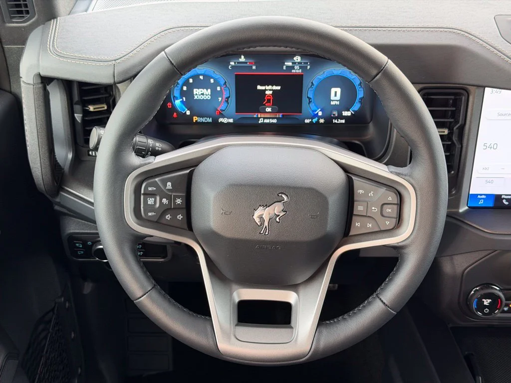Used 2025 Blue Ford Badlands image 27