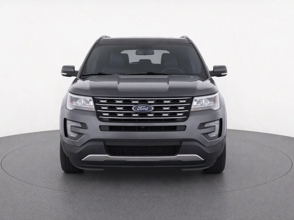 Used 2017 Gray Ford XLT image 5