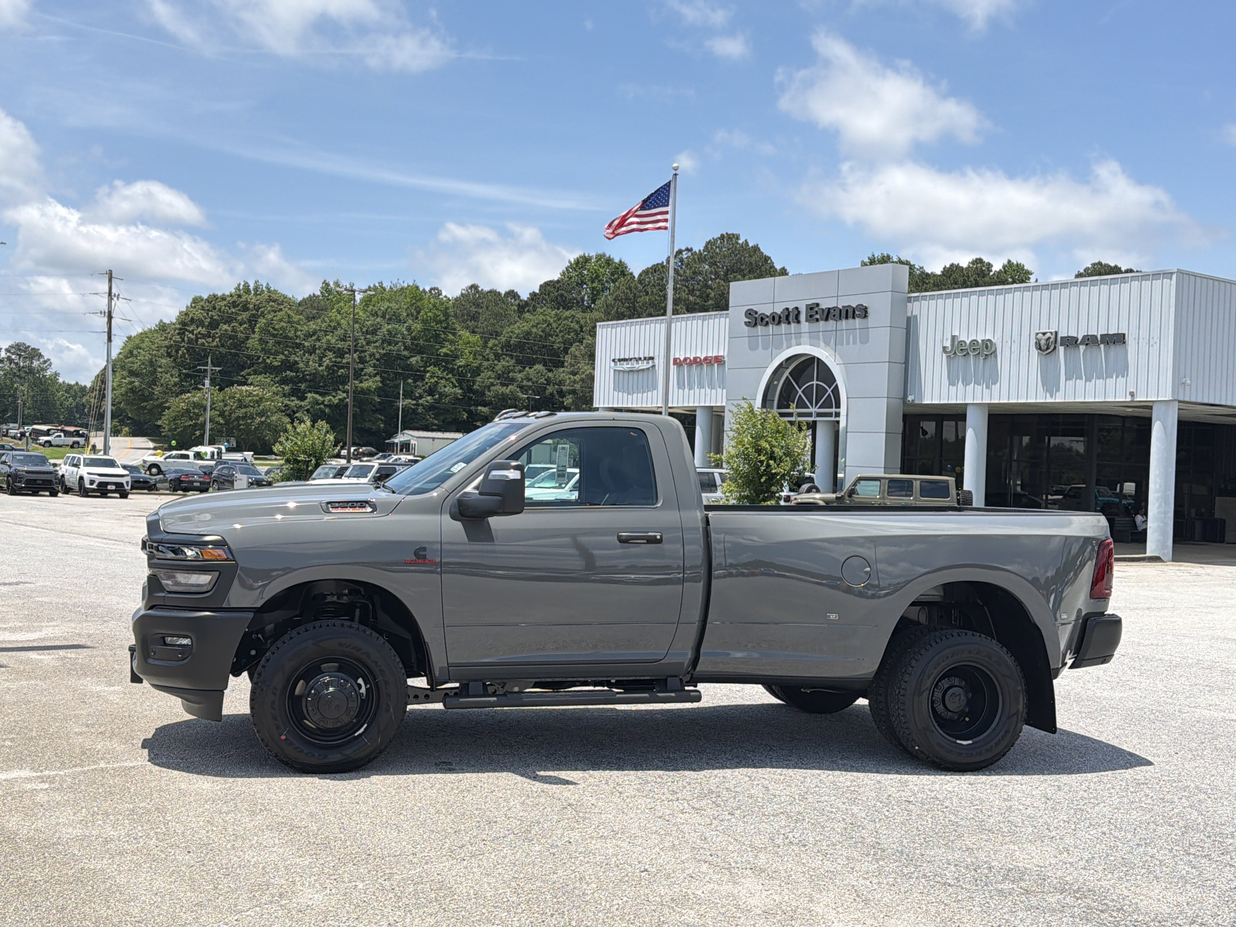 New 2026 Ceramic Gray Clear-Coat Exterior Paint RAM Tradesman image 5