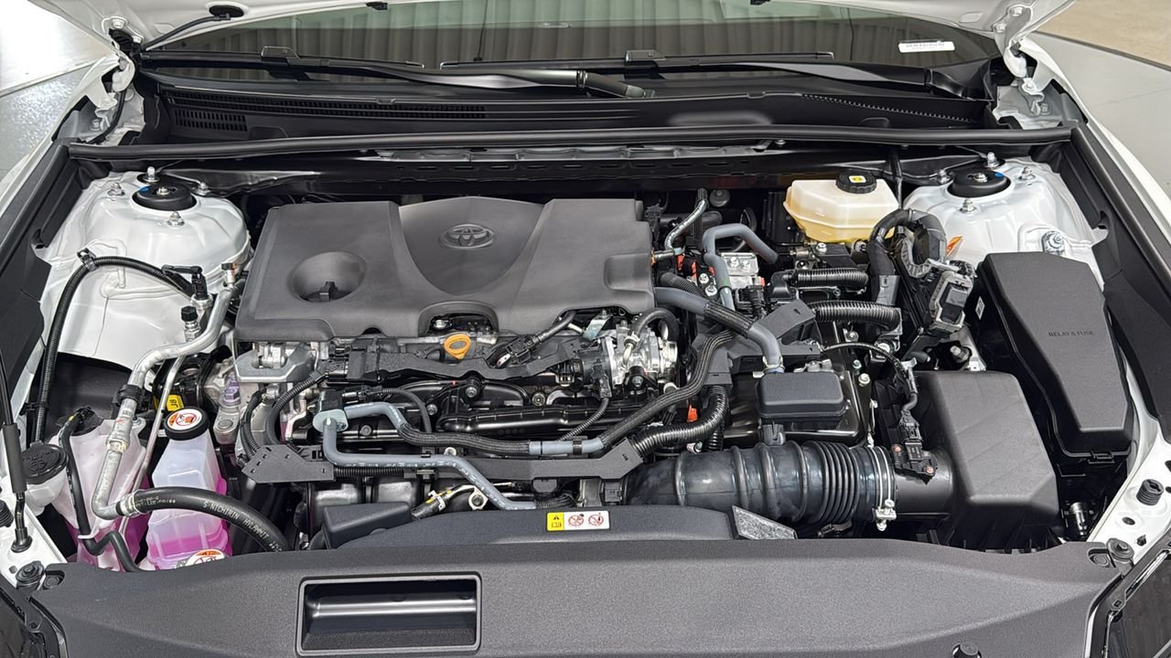 New 2026 Wind Chill Pearl <sup>1</sup> Toyota  XSE image 25