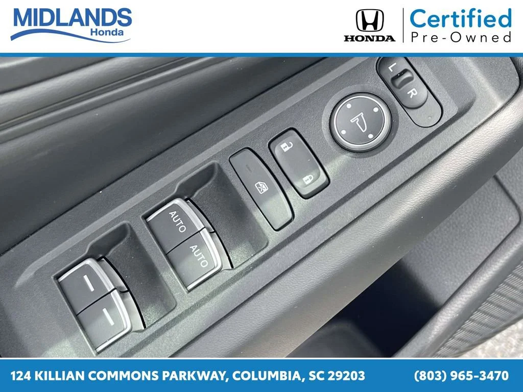 Certified Used 2025 Platinum White Pearl Honda 1.5T SE image 47