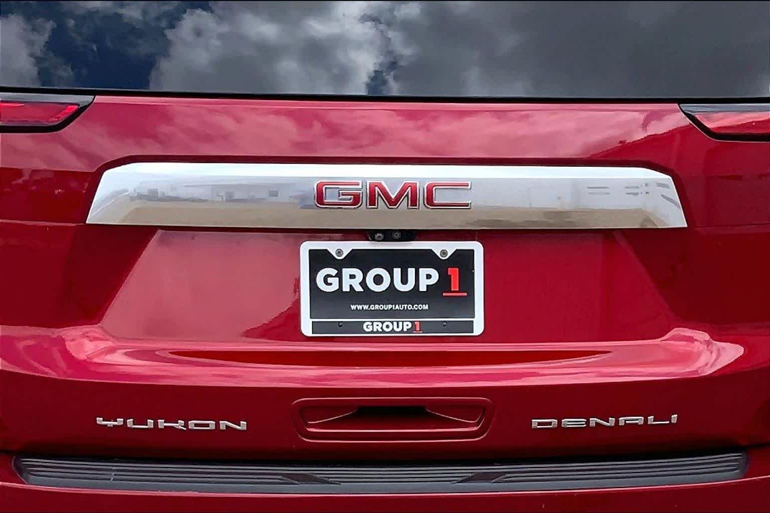 Used 2021 Cayenne Red Tintcoat GMC Denali image 31