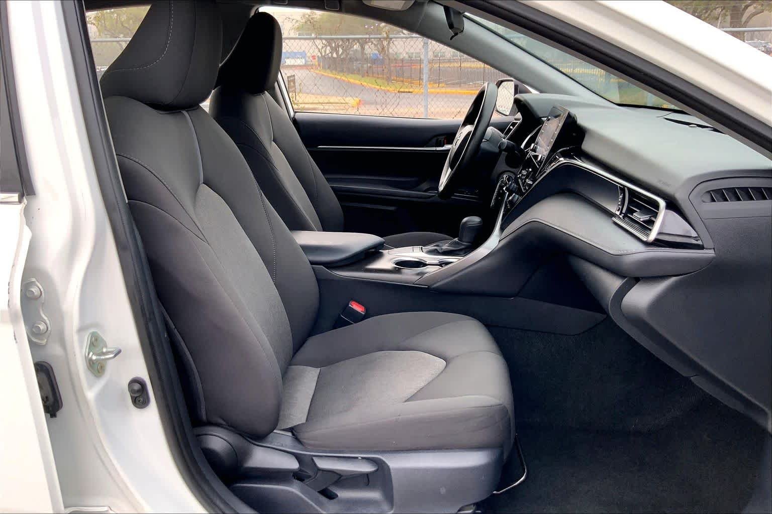 Used 2024 Ice Cap Toyota LE image 9
