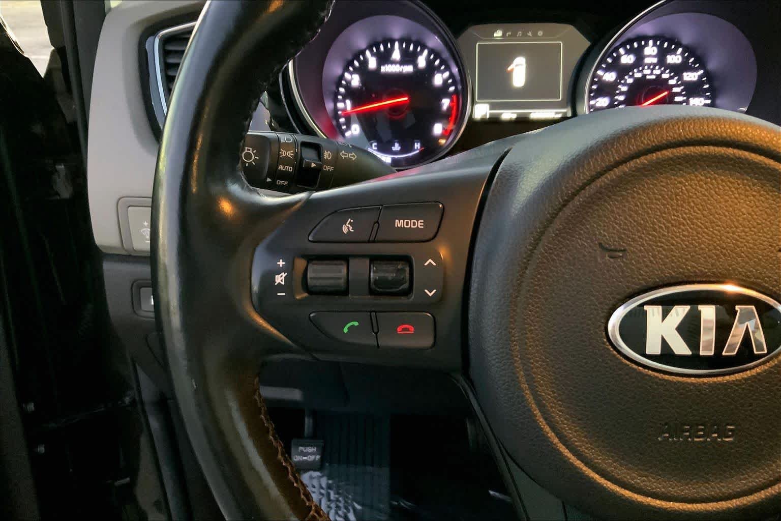 Used 2015 Titanium Brown Kia SX-L image 20