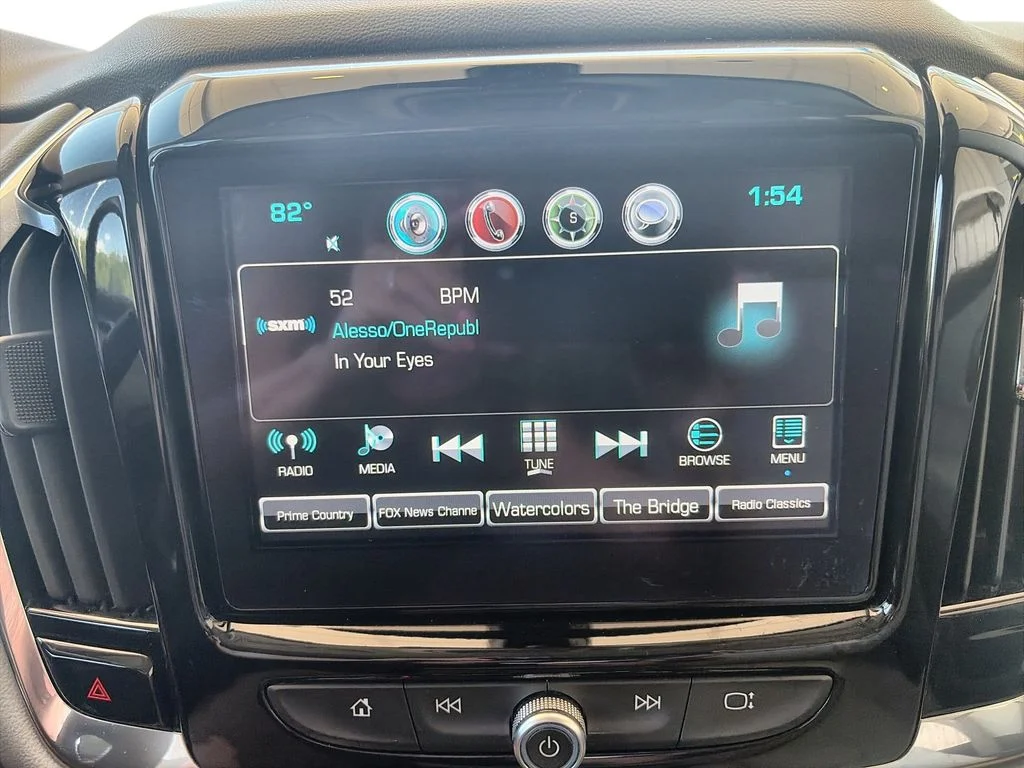 Used 2018 Silver Chevrolet LT image 13